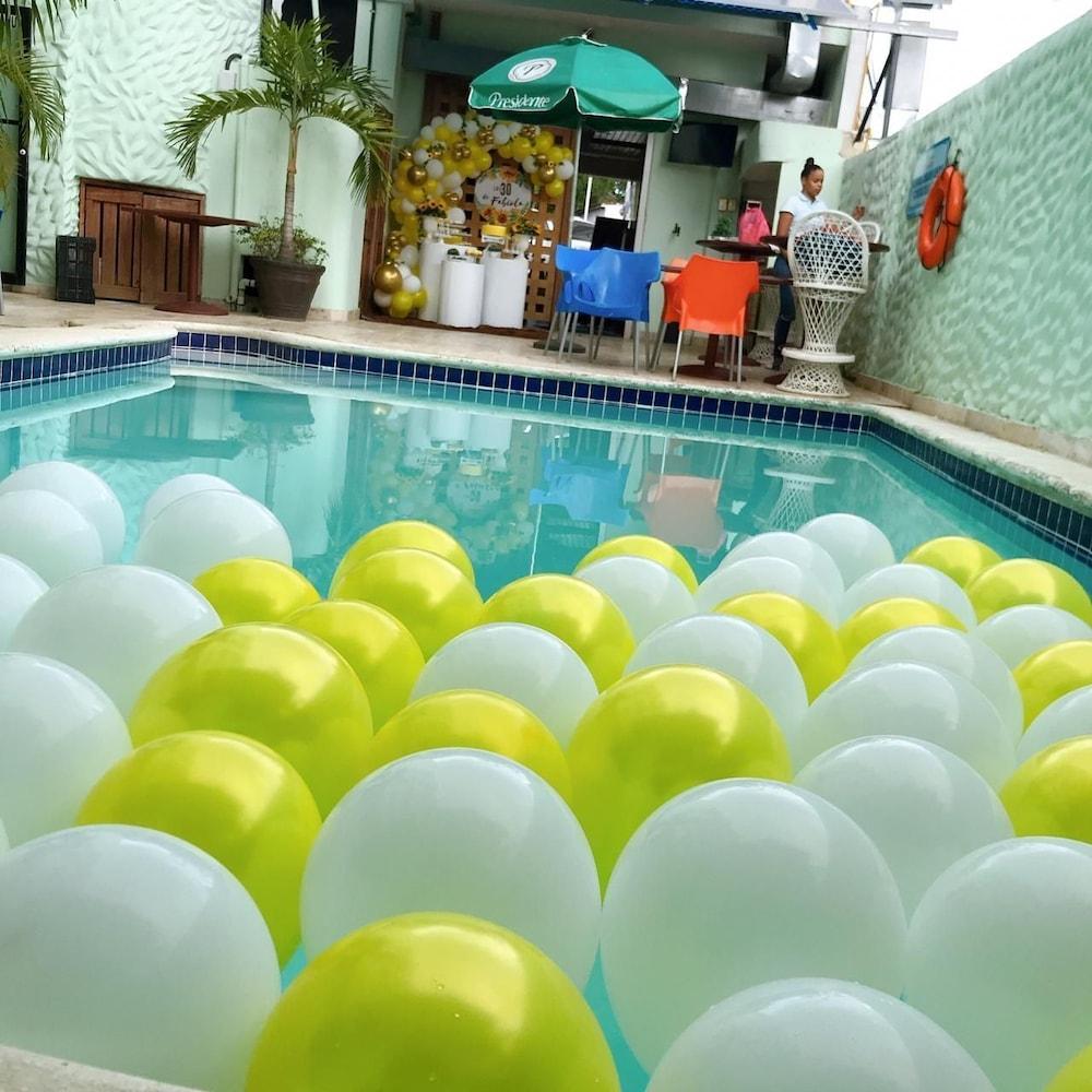 Hotel Restaurant Hamilton Boca Chica Exterior photo