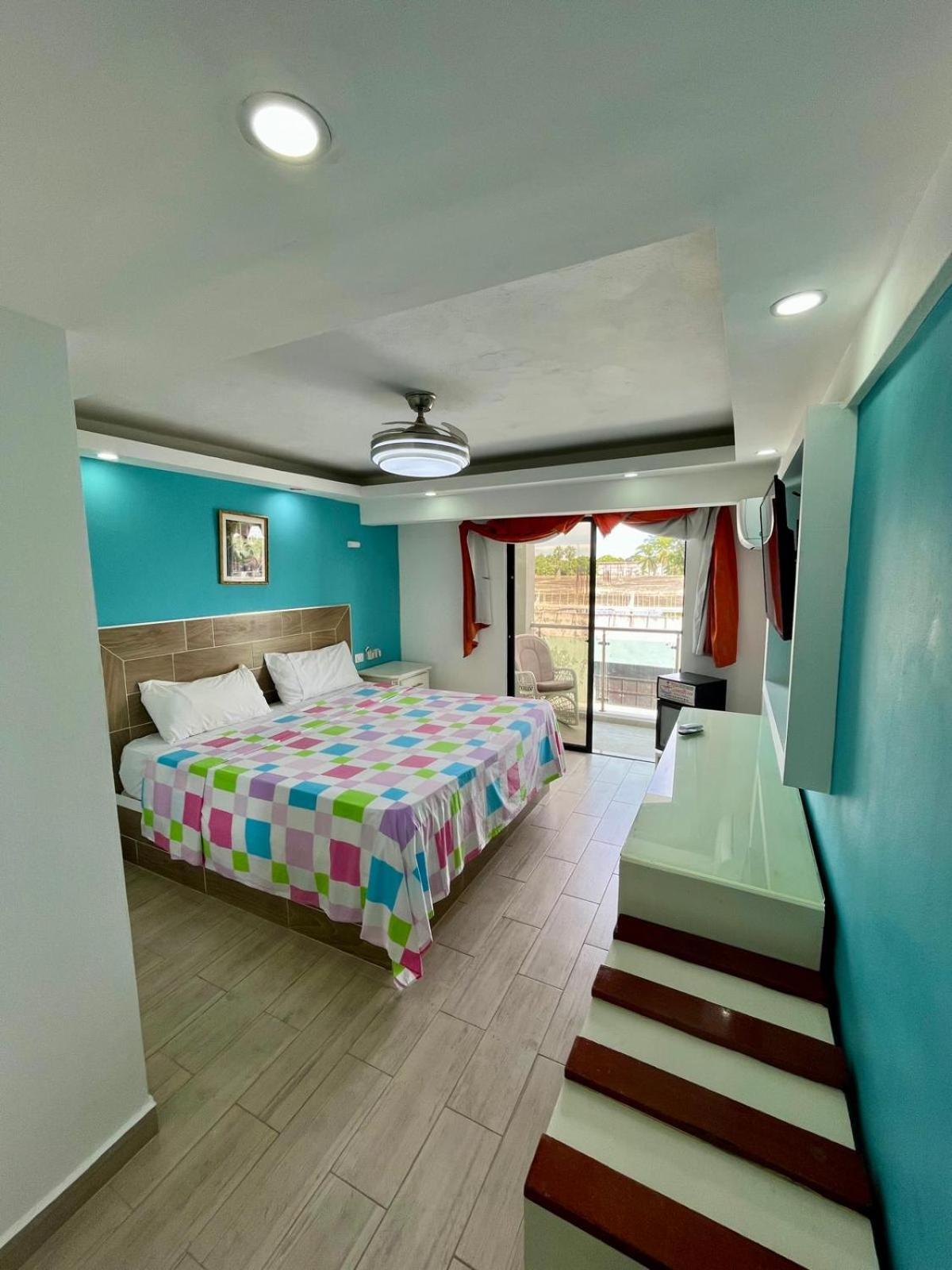 Hotel Restaurant Hamilton Boca Chica Exterior photo